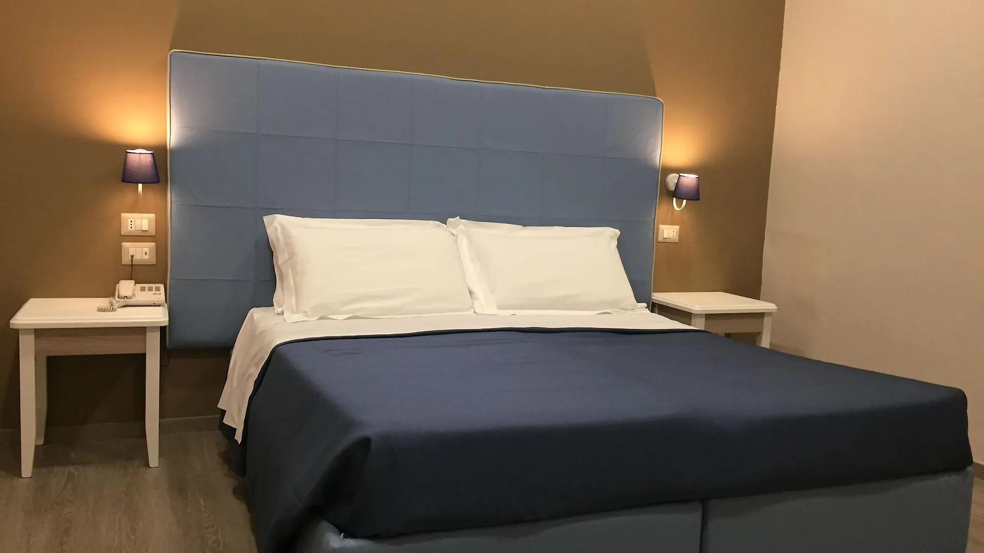 Hotel Magenta Florens