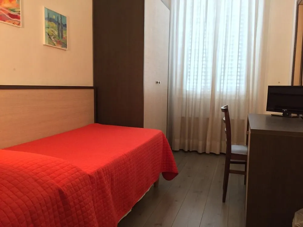 Hotel Magenta Firenze 3*,